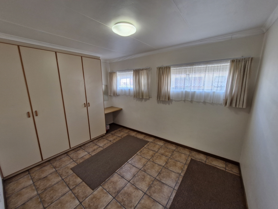 3 Bedroom Property for Sale in Stilbaai Wes Western Cape
